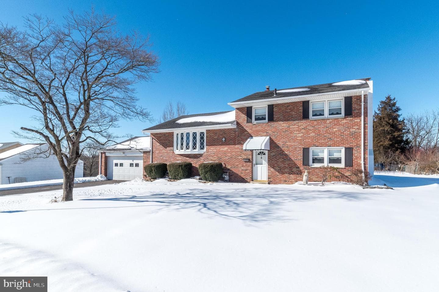 908 G Avenue photo 37