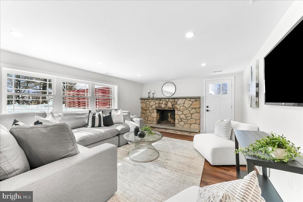 3340 Jeffrey Drive photo 39