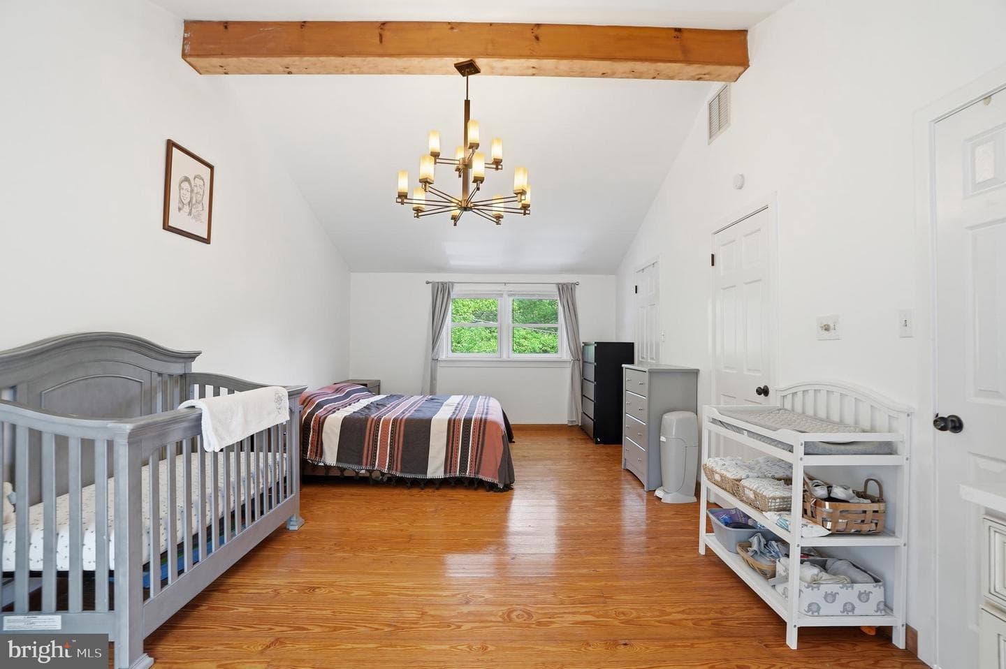 2037 Harts Lane photo 24