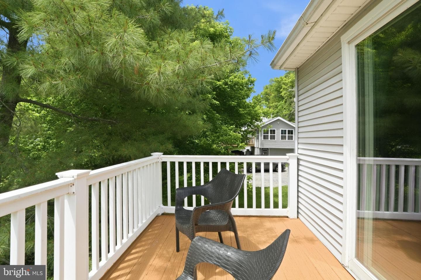 2037 Harts Lane photo 29