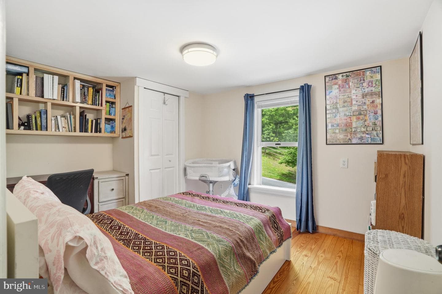 2037 Harts Lane photo 38