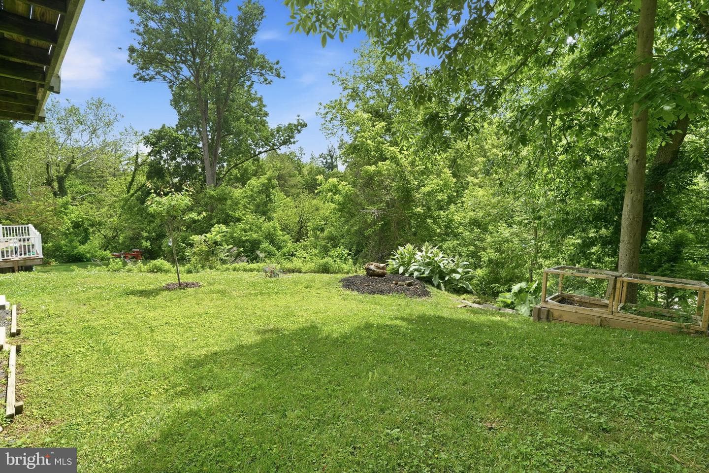 2037 Harts Lane photo 47