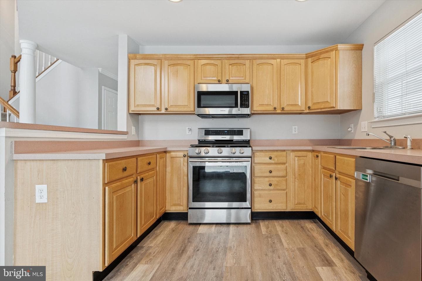 711 Bayonet Court photo 13