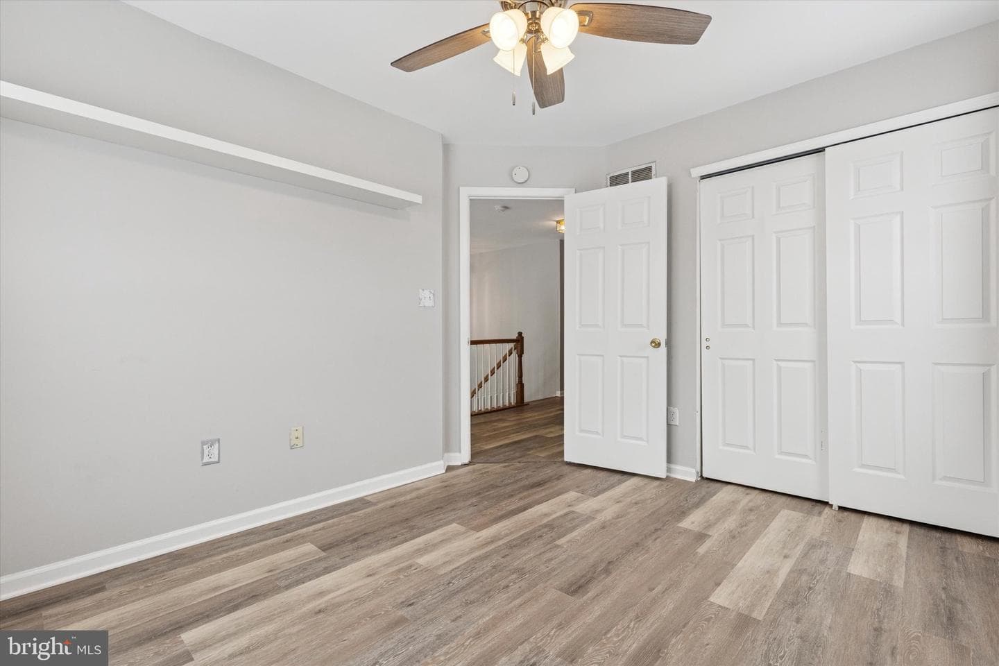 711 Bayonet Court photo 15