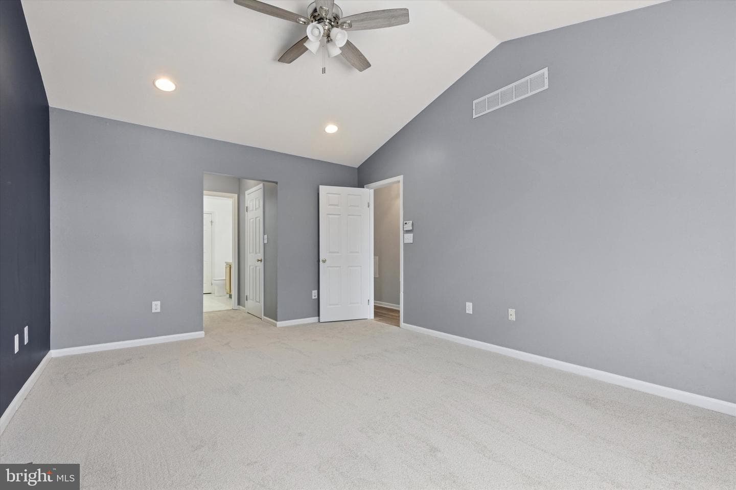 711 Bayonet Court photo 20