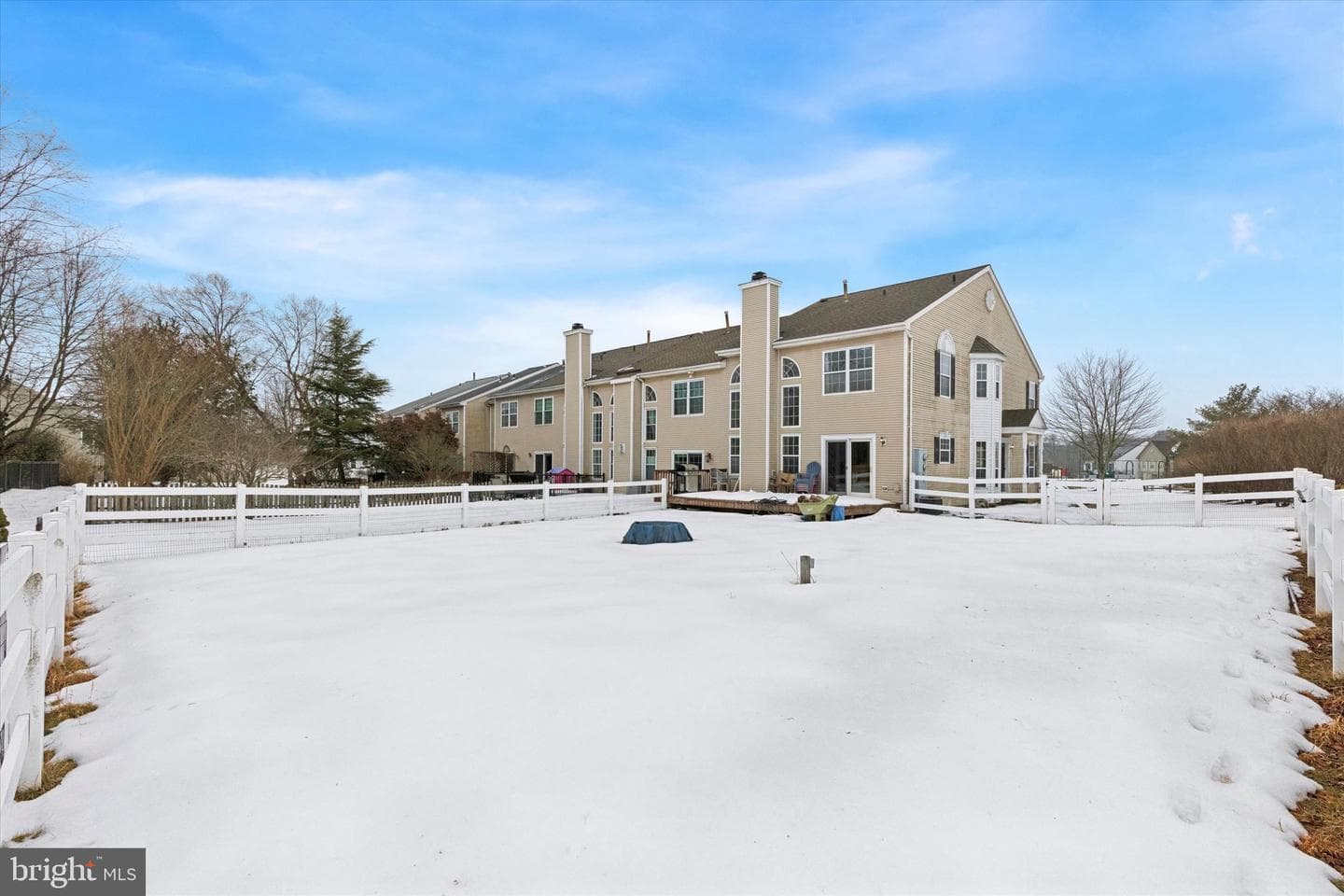 711 Bayonet Court photo 3