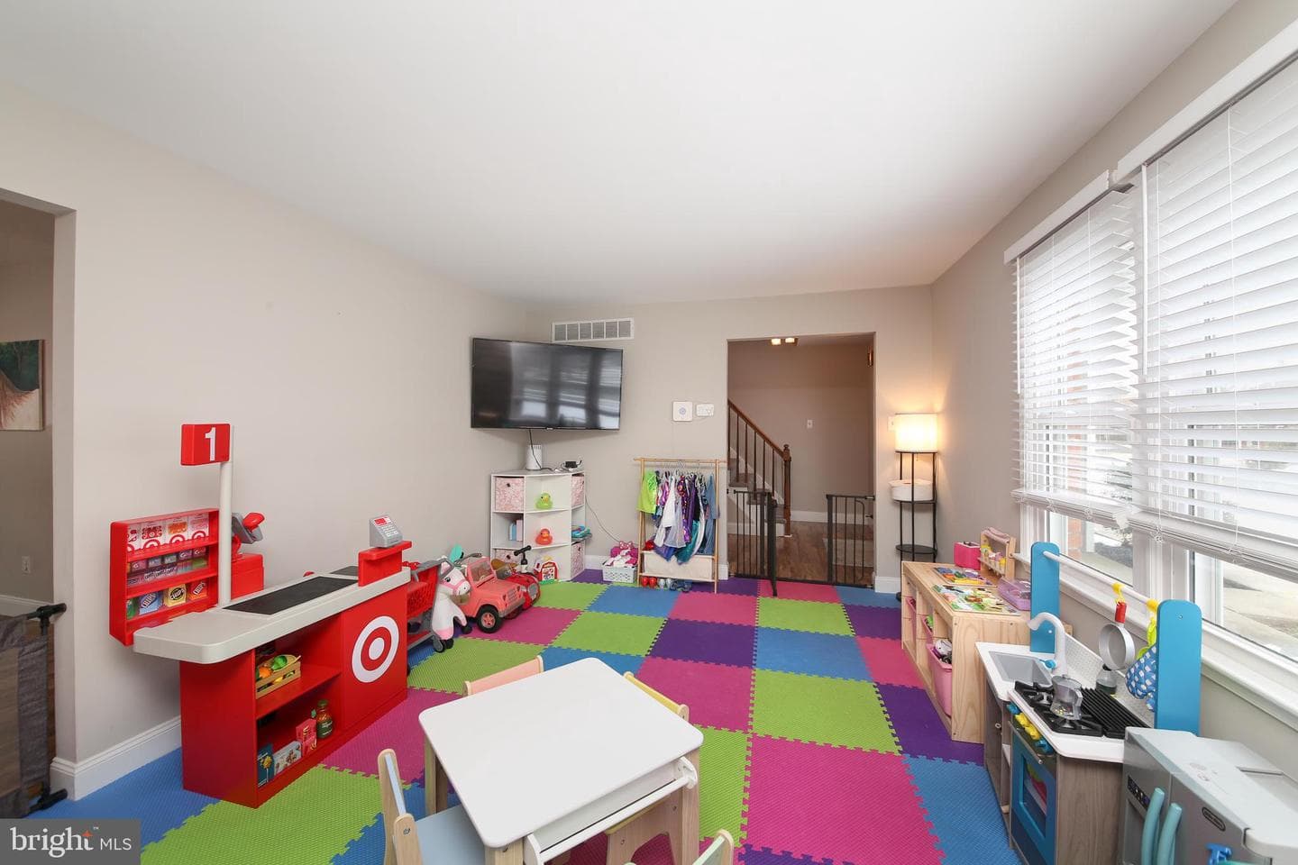 1148 Independence Way photo 4