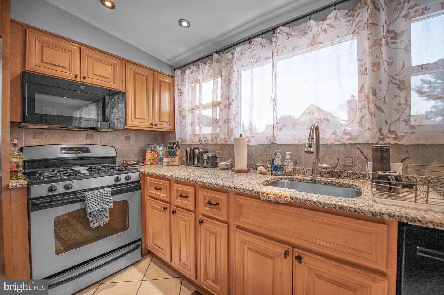 2409 Ashbourne Road photo 2