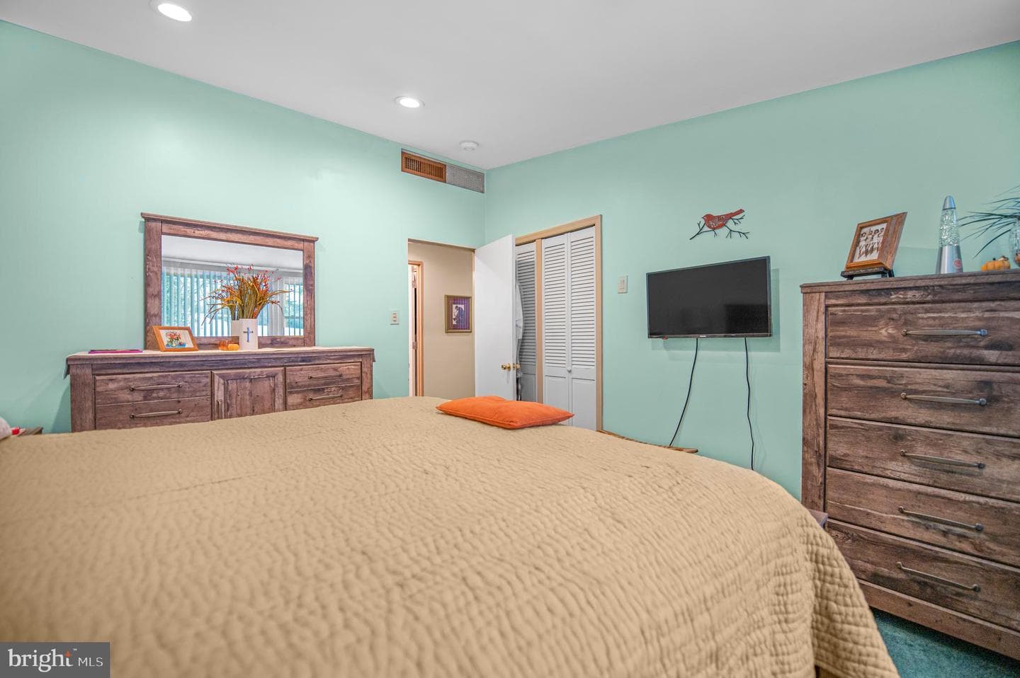 2409 Ashbourne Road photo 21