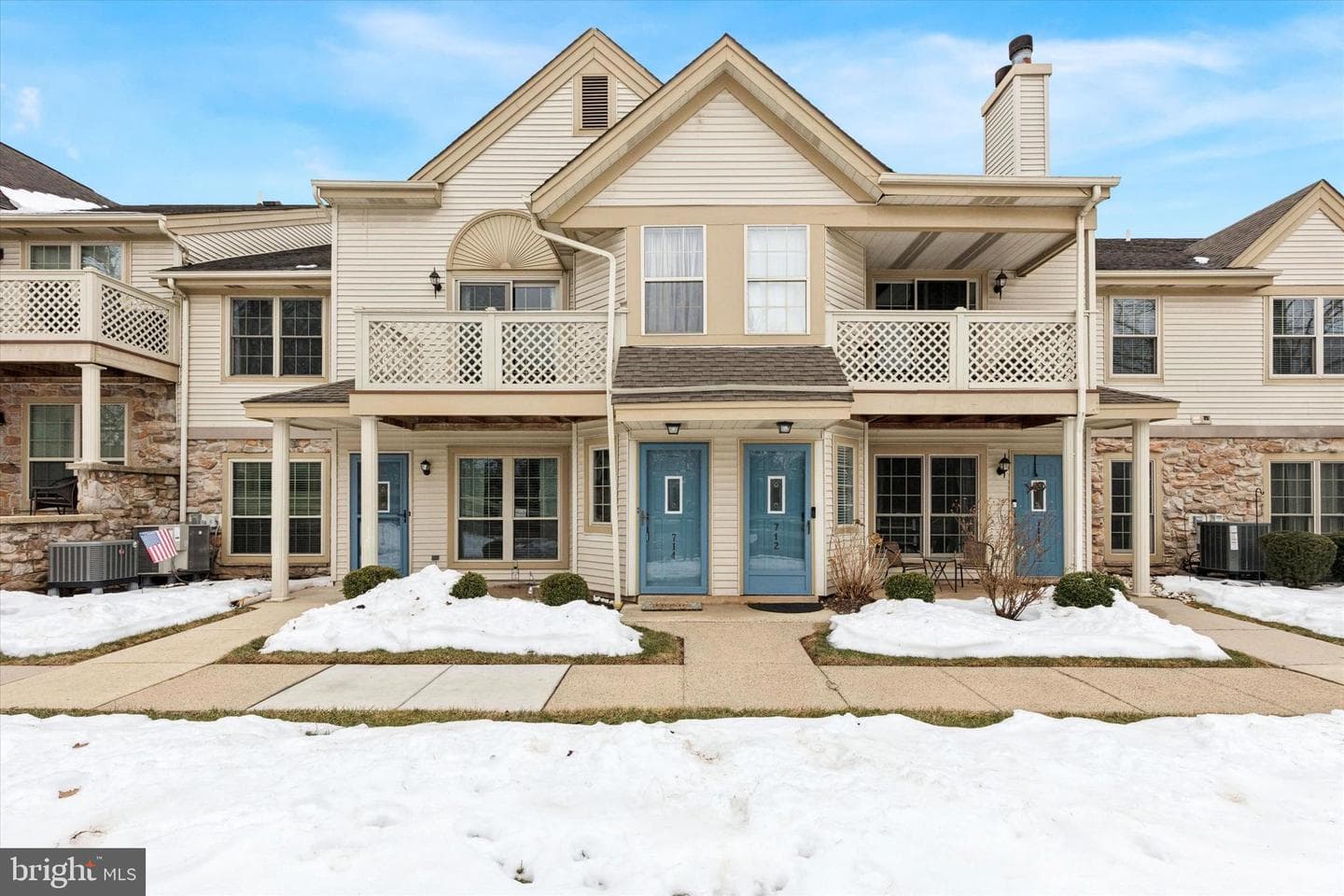 714 Foxmeadow Drive #condo 714 photo 1
