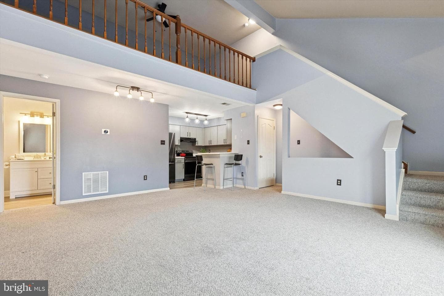 714 Foxmeadow Drive #condo 714 photo 3
