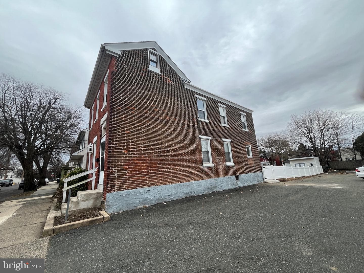 320 South Street photo 37