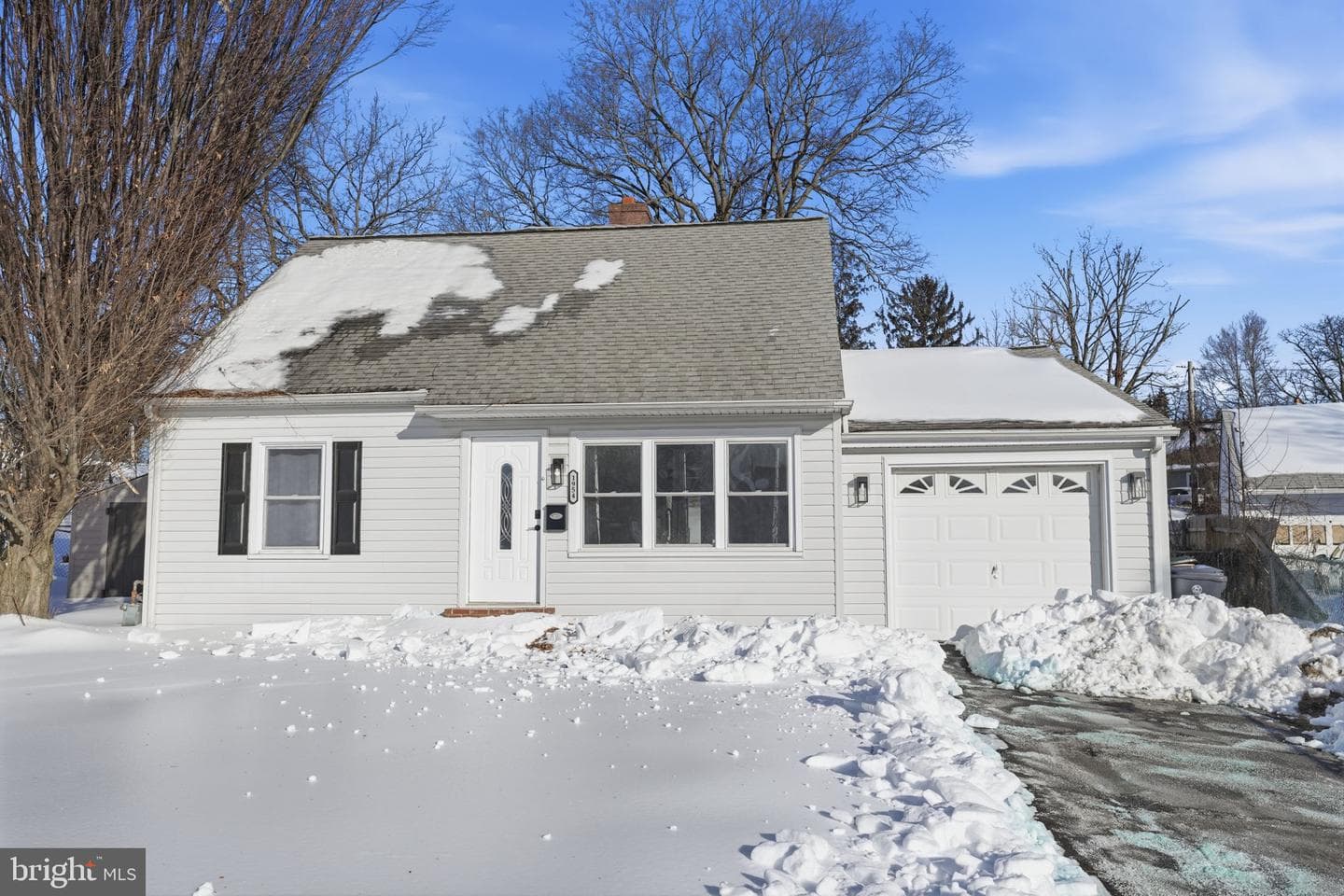 1954 Coolidge Avenue photo 25
