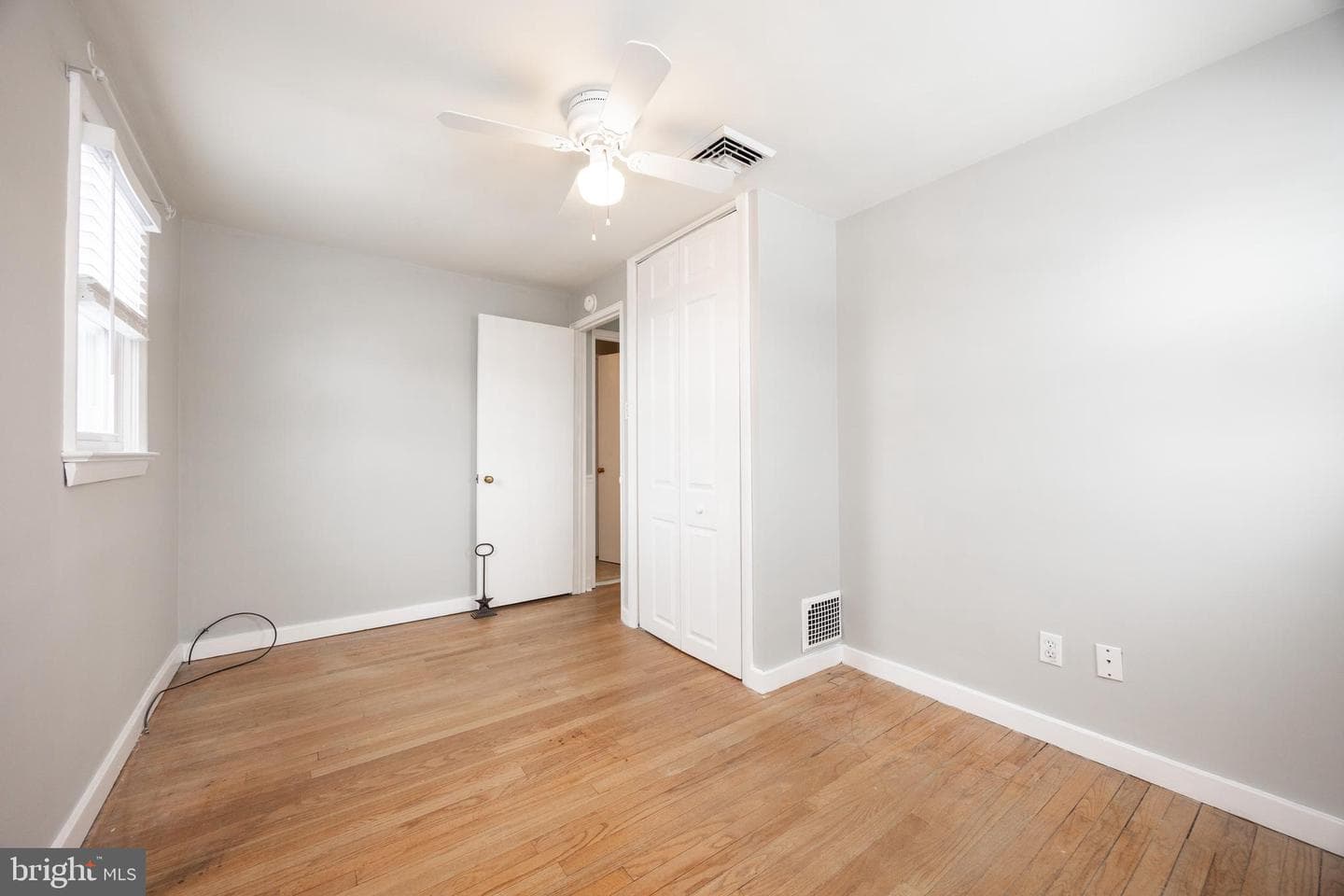 746 N Hanover Street photo 19