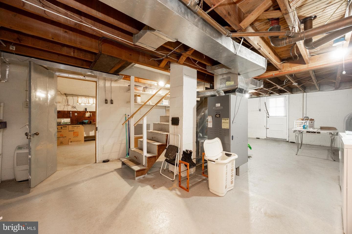746 N Hanover Street photo 22