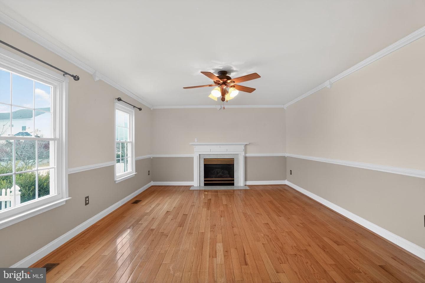 329 Morgan Way photo 11