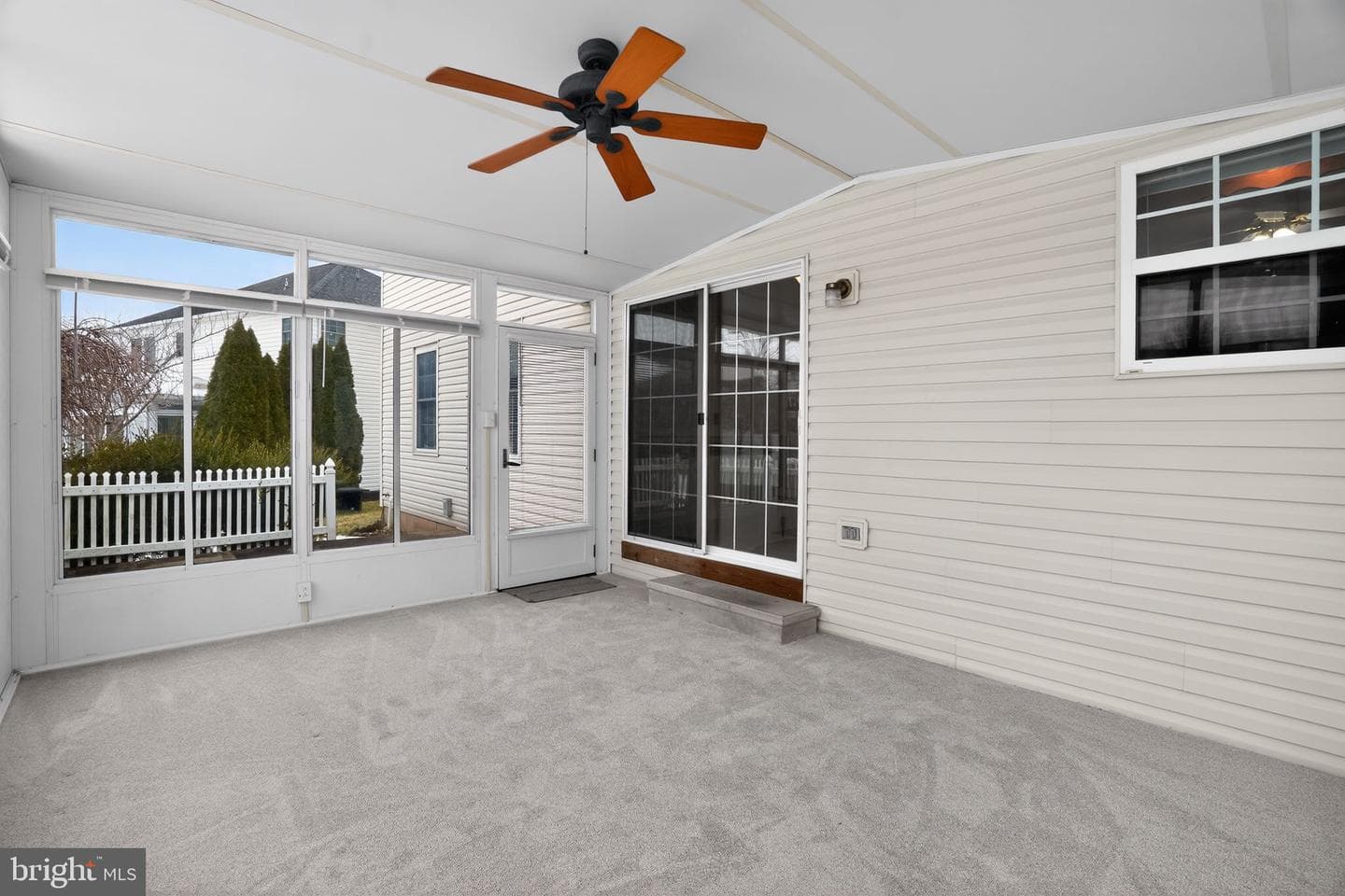 329 Morgan Way photo 14