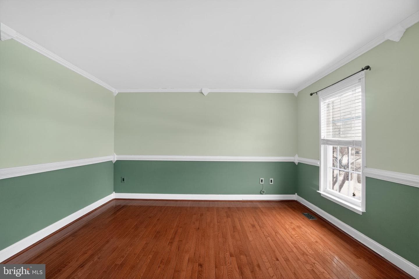 329 Morgan Way photo 6