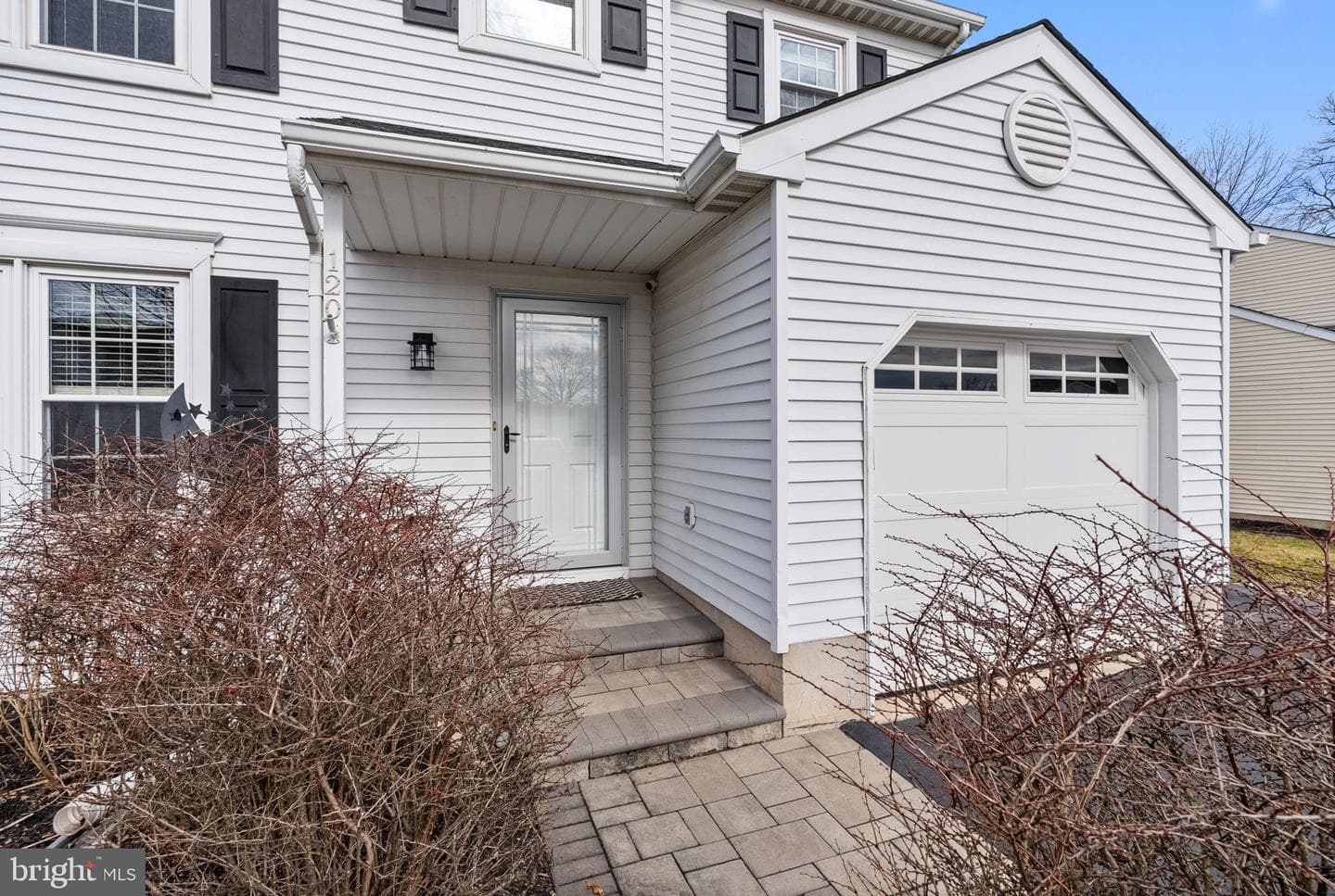 120 Fox Hunt Drive photo 4