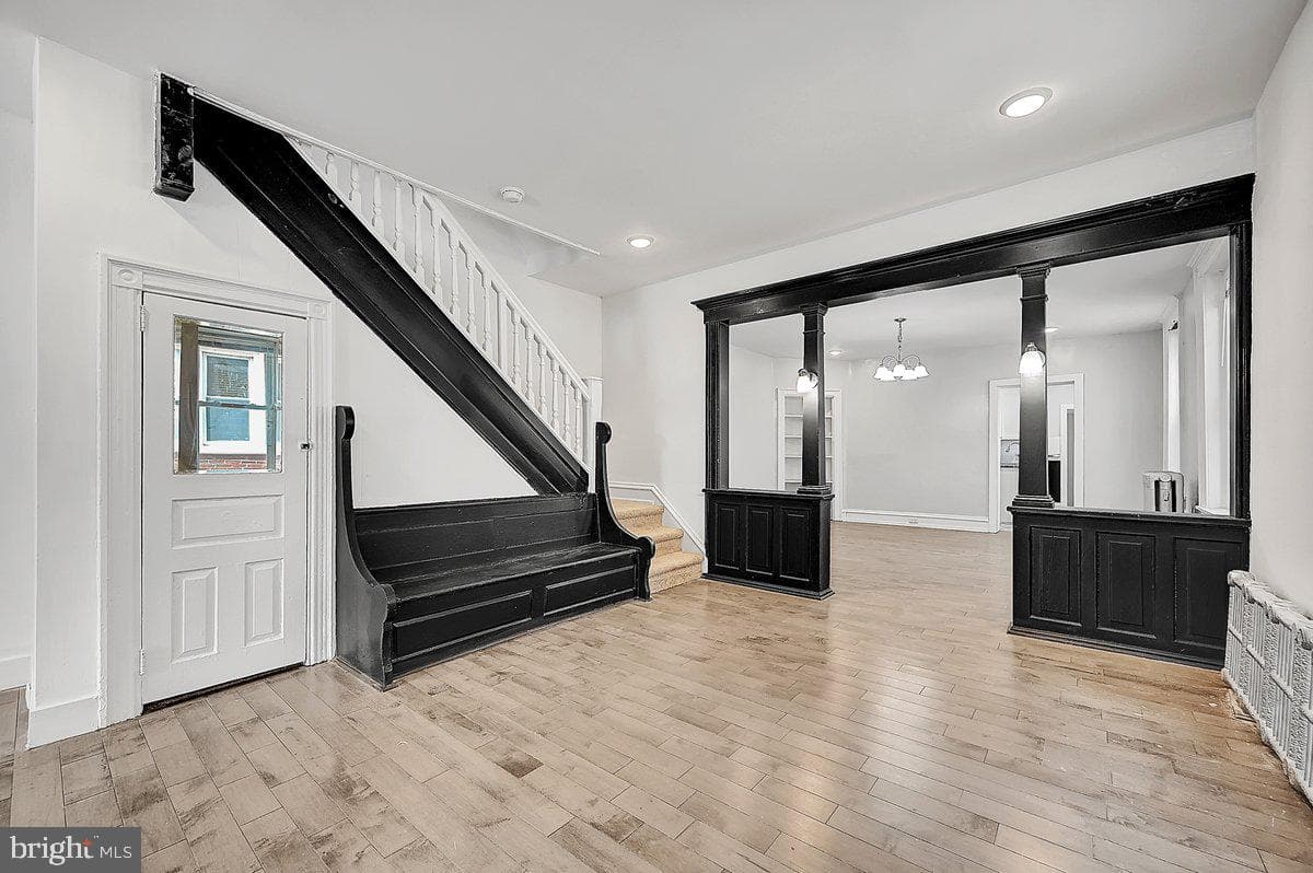 105 W Wood Street photo 16