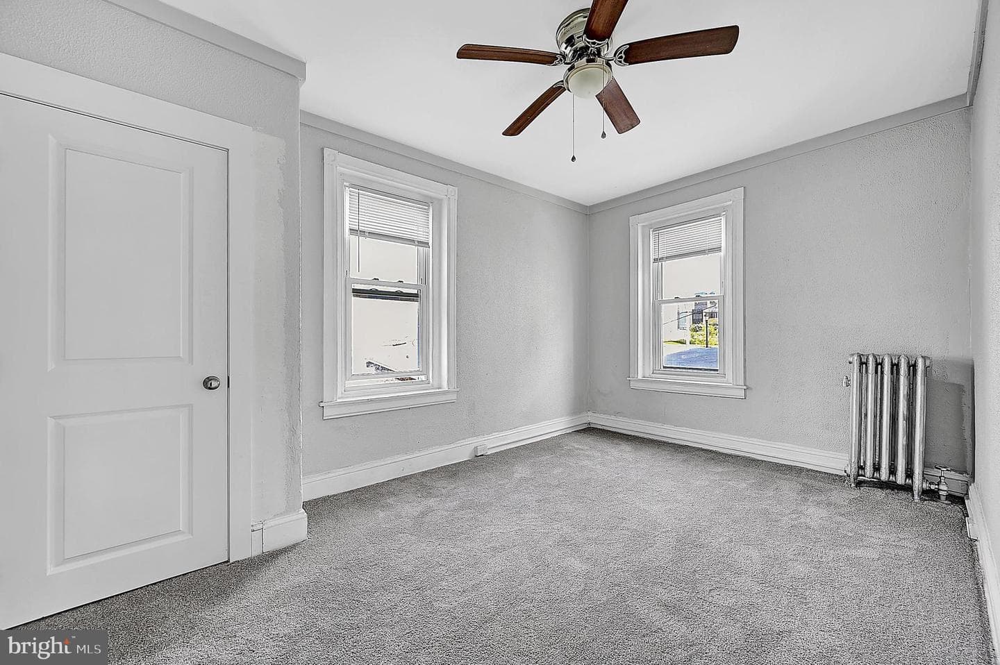 105 W Wood Street photo 28