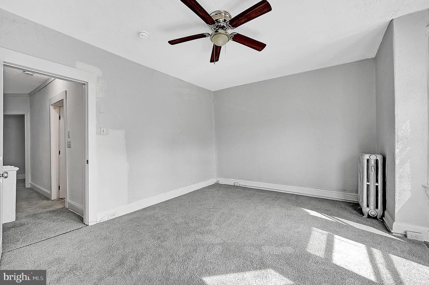 105 W Wood Street photo 33