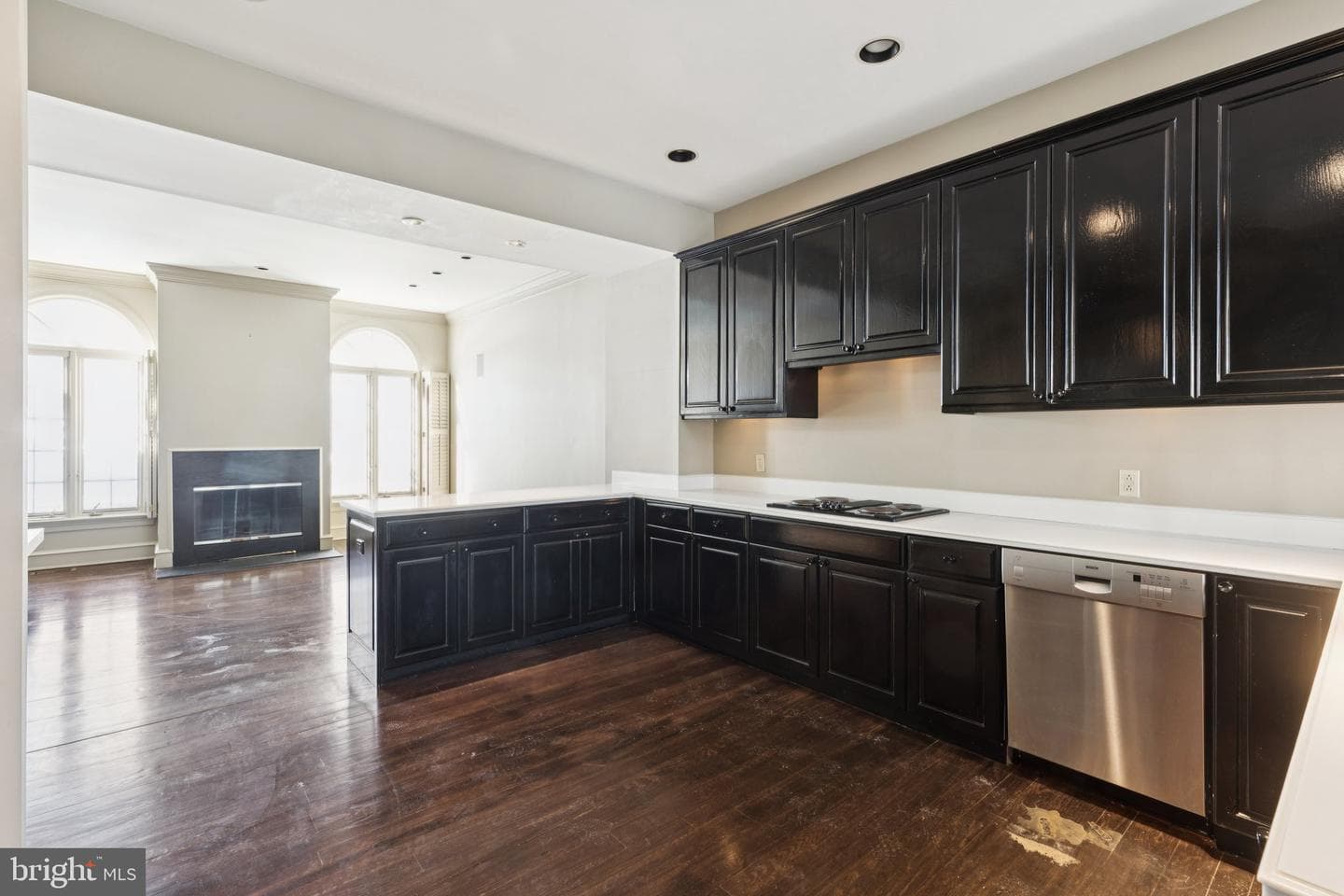 821 Oxford Crest photo 10