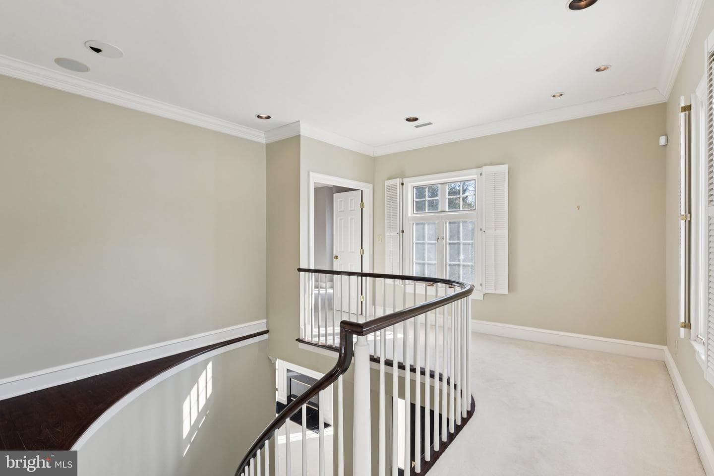 821 Oxford Crest photo 15