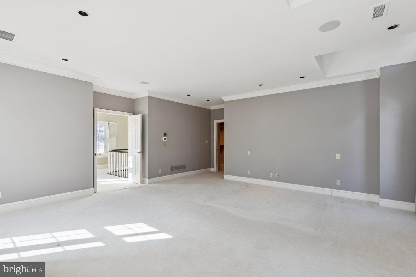 821 Oxford Crest photo 17