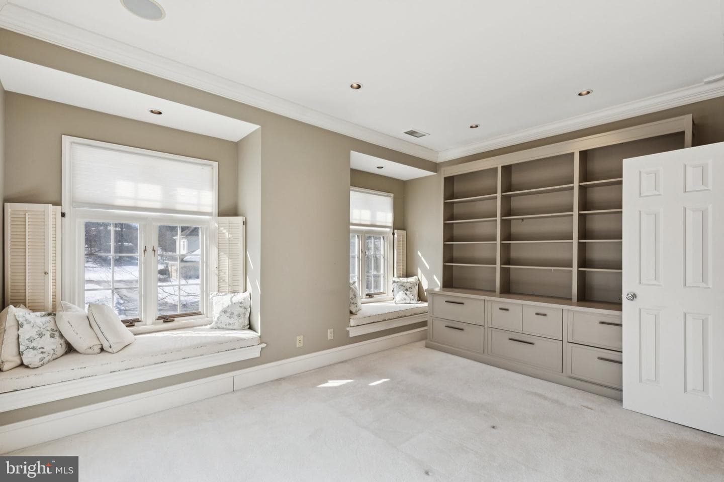 821 Oxford Crest photo 23