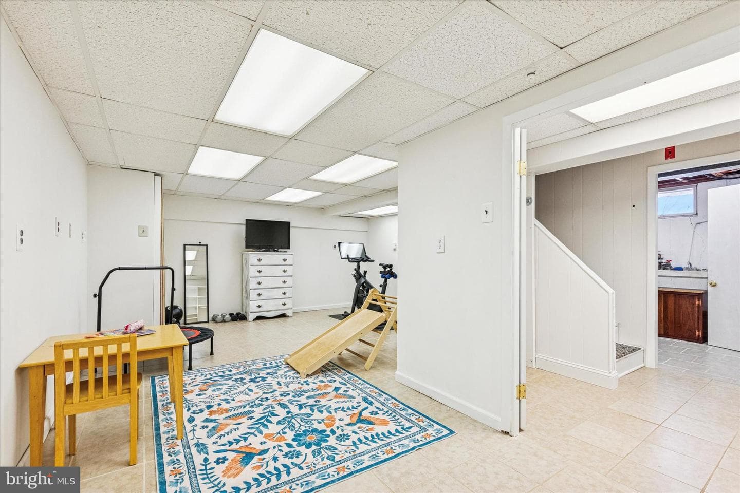 360 Maple Avenue photo 26