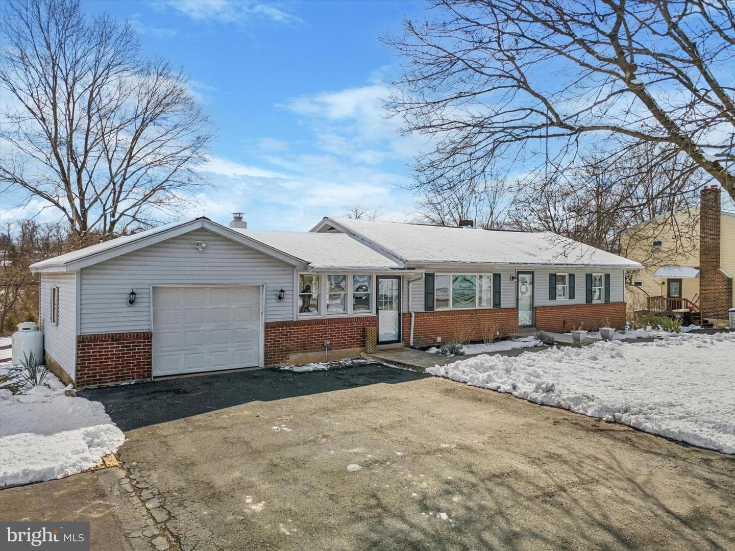 360 Maple Avenue photo 35