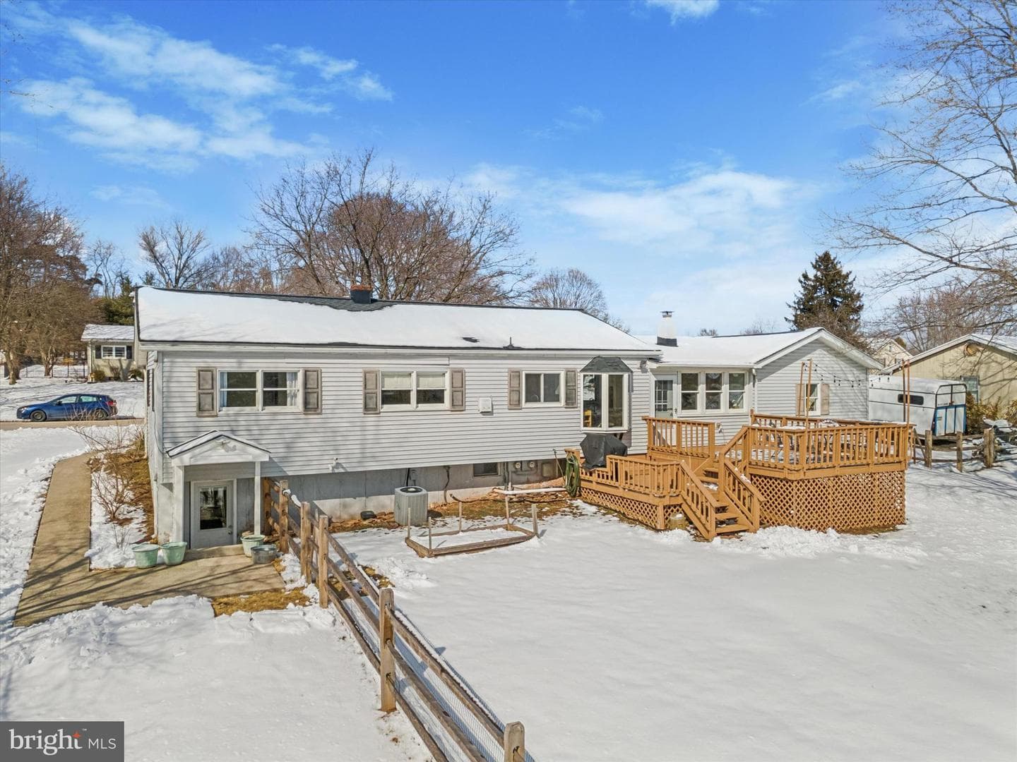 360 Maple Avenue photo 36