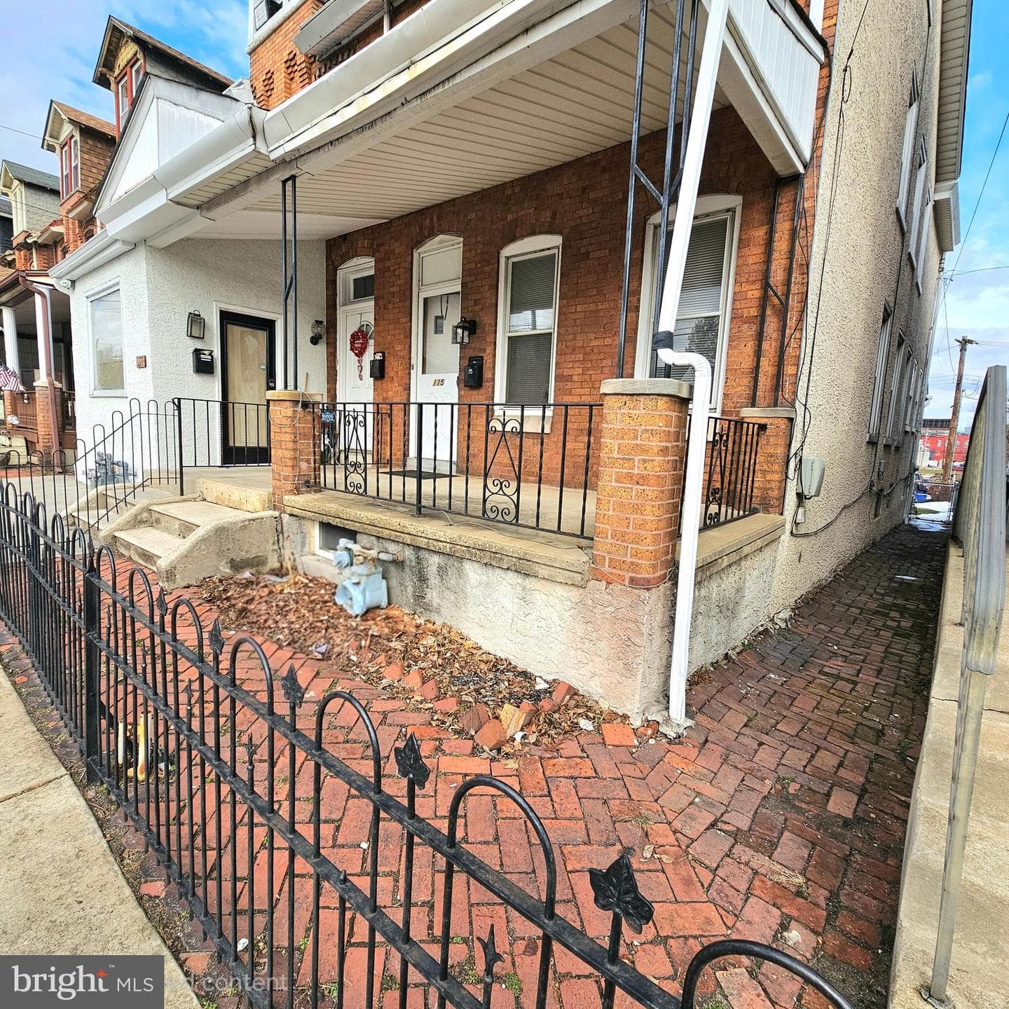 115 W 4th Street photo 4