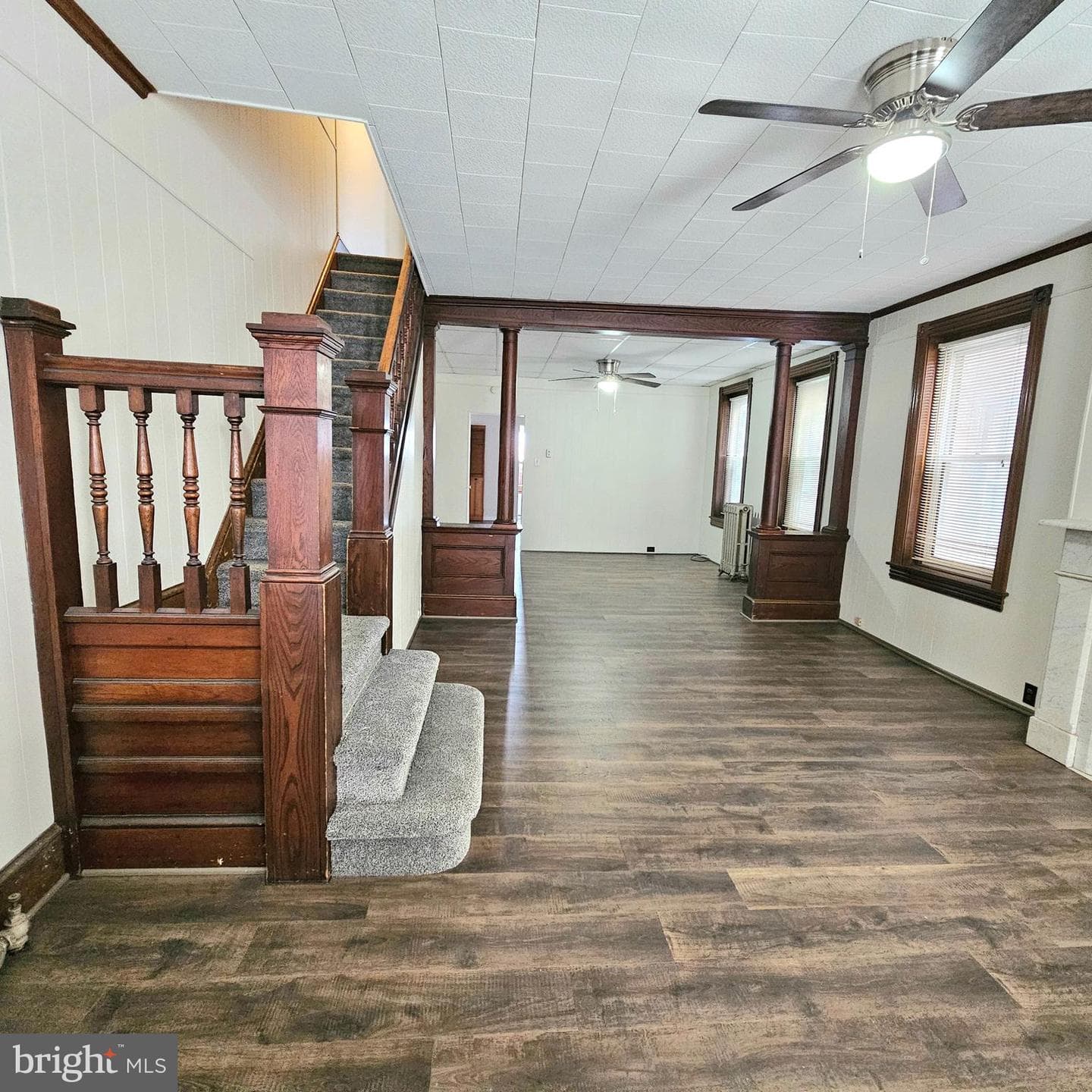 115 W 4th Street photo 8