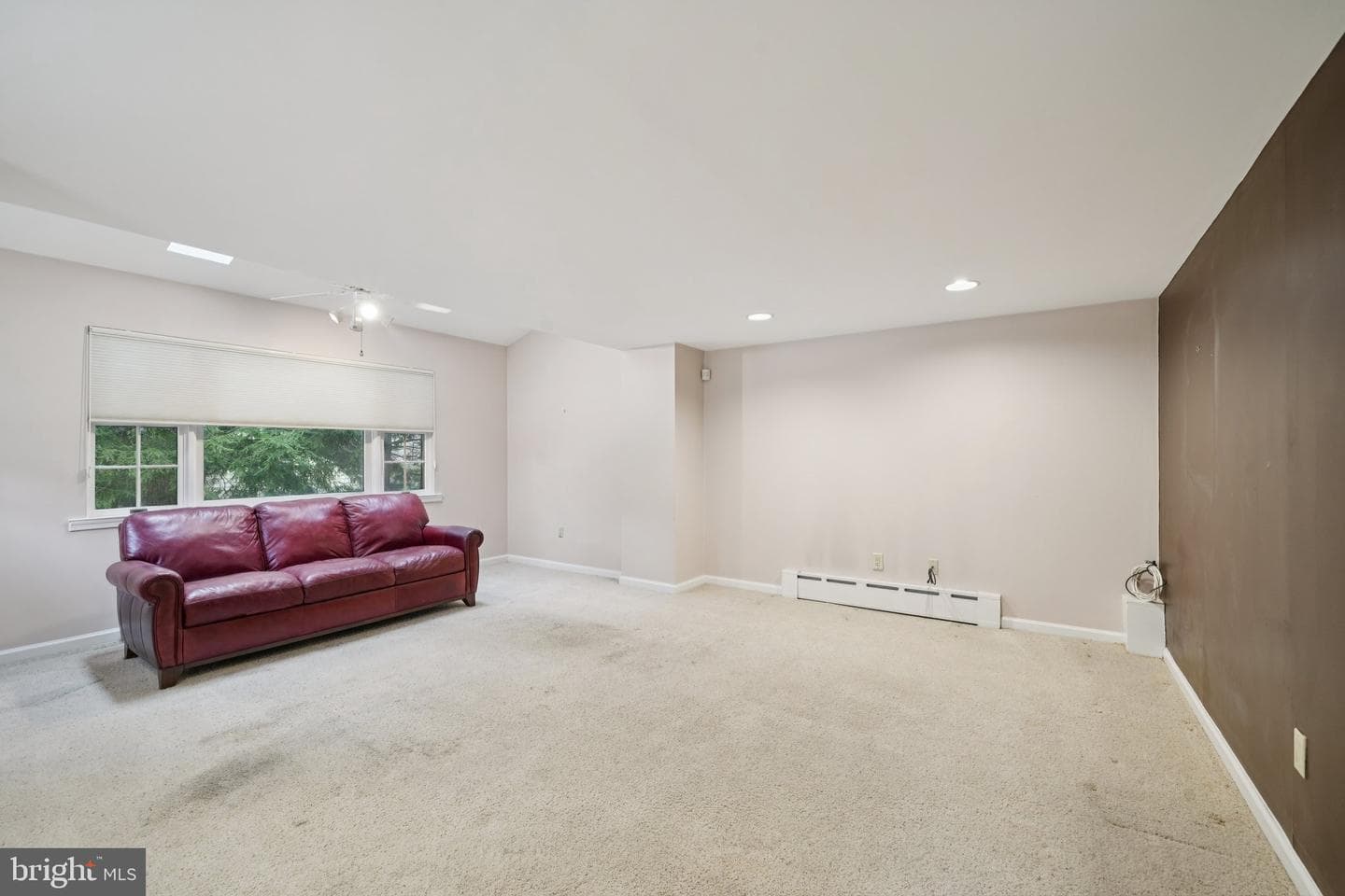 411 Lodges Lane photo 23