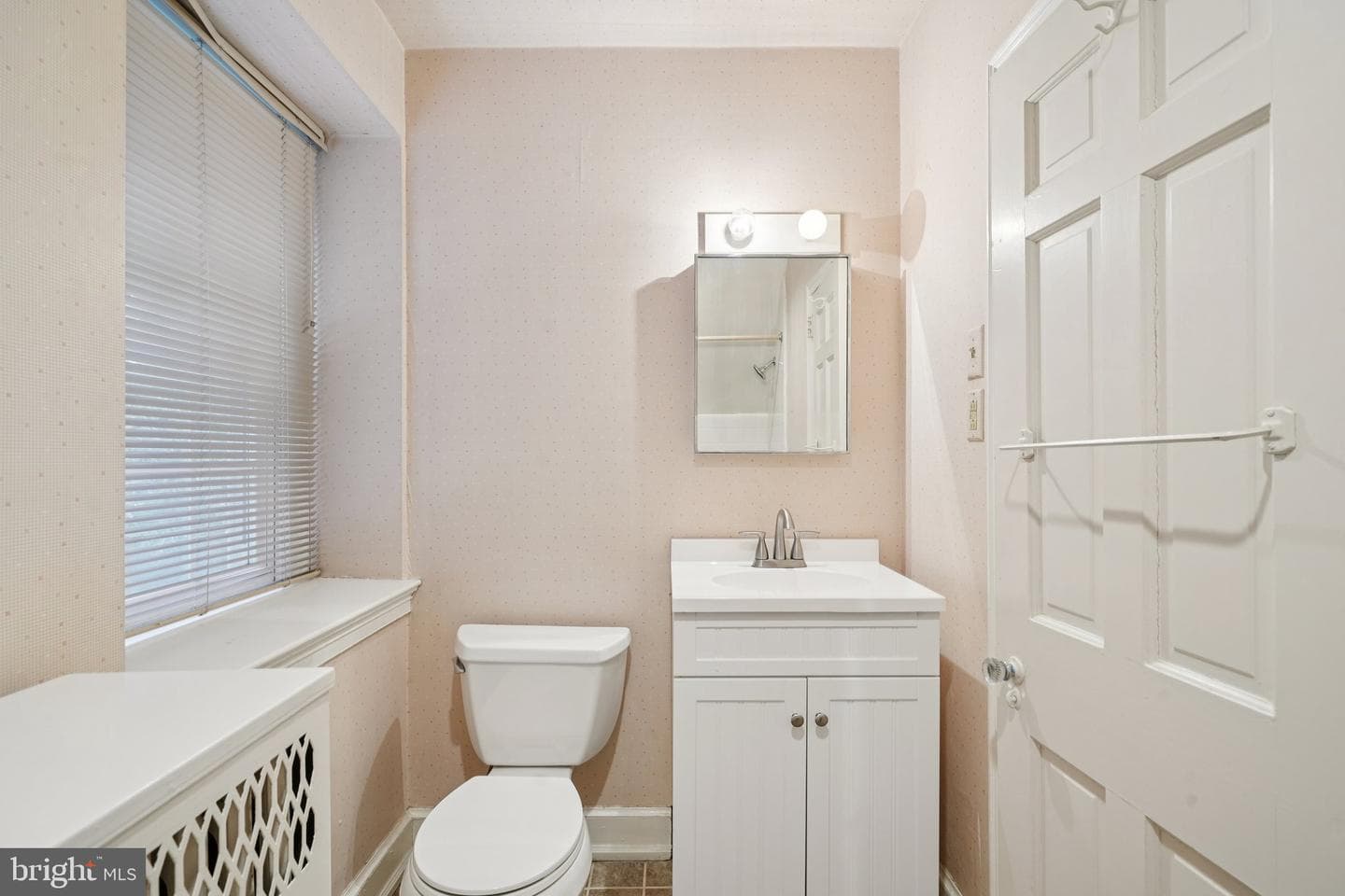 411 Lodges Lane photo 42