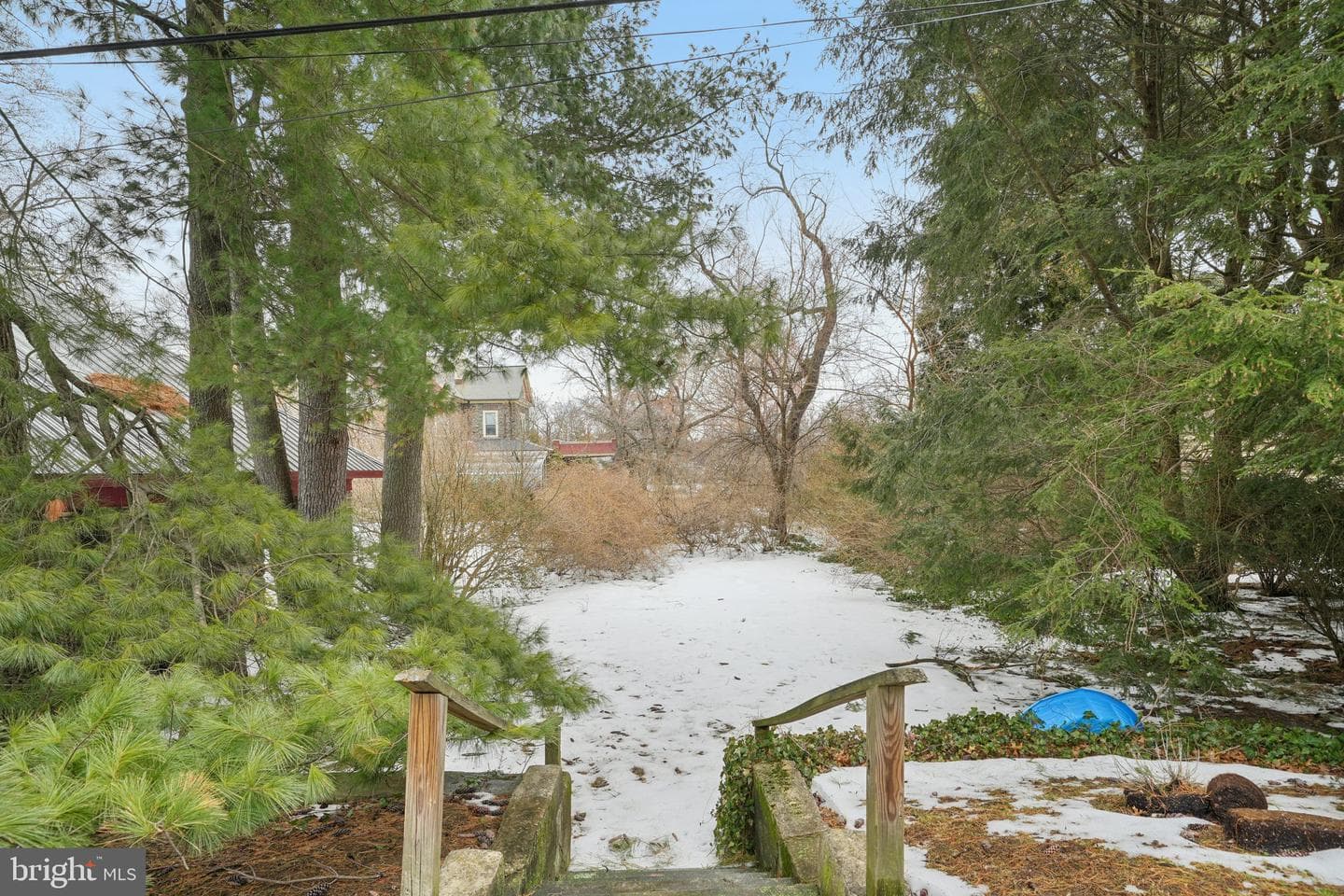 411 Lodges Lane photo 58