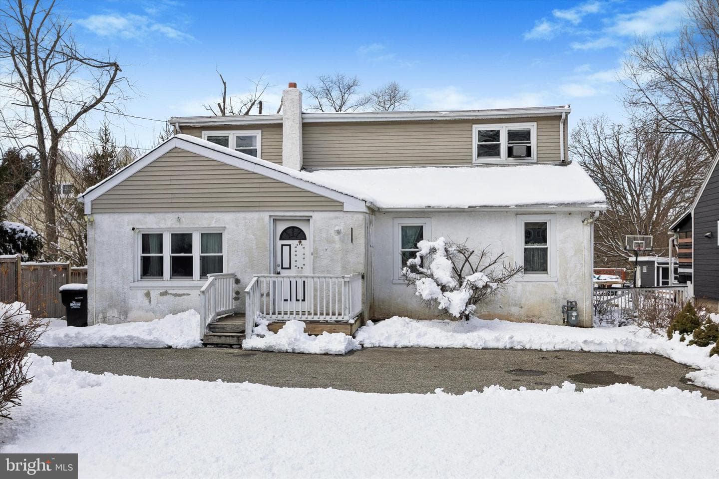 1051 Butler Pike photo 2