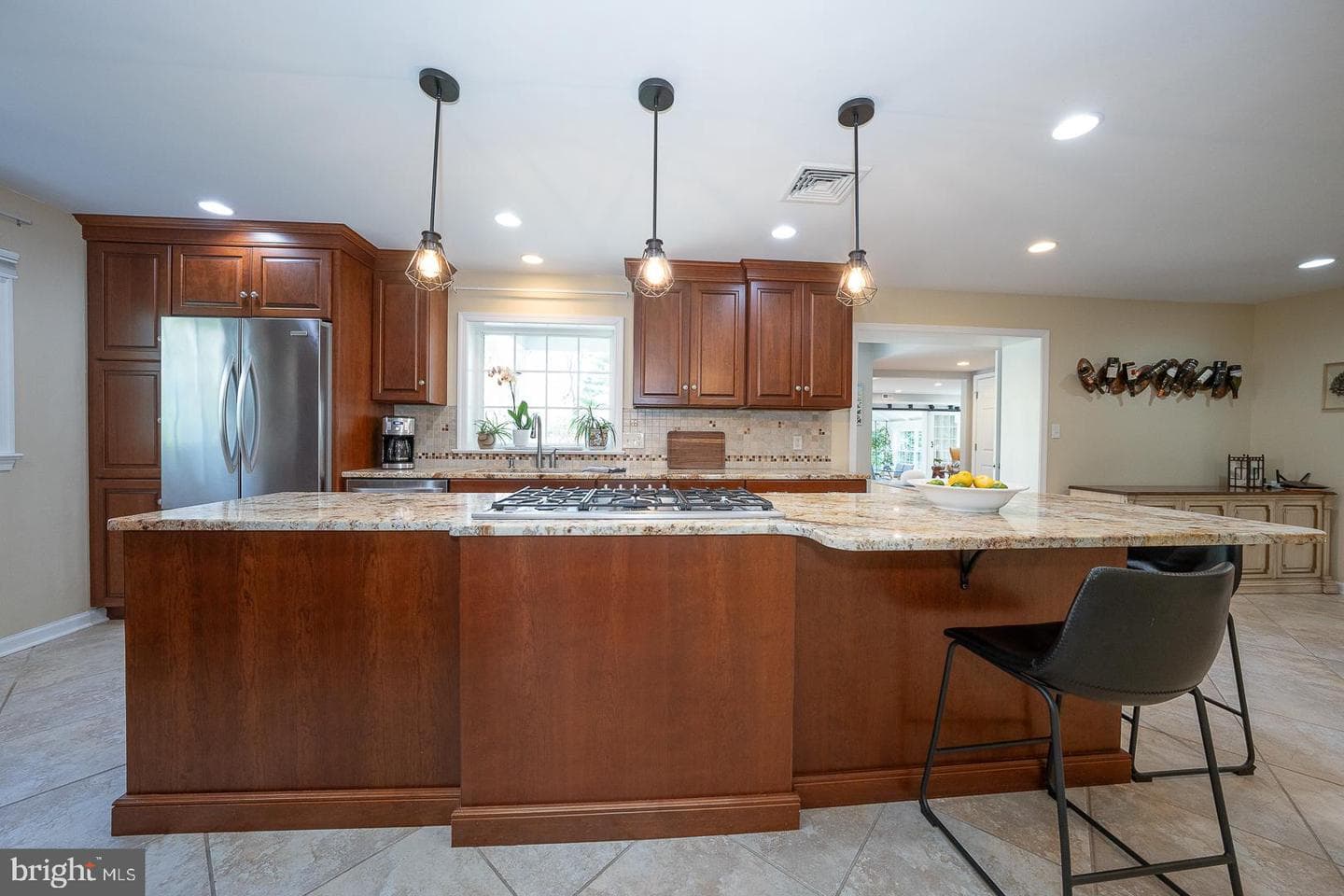421 Wister Road photo 10