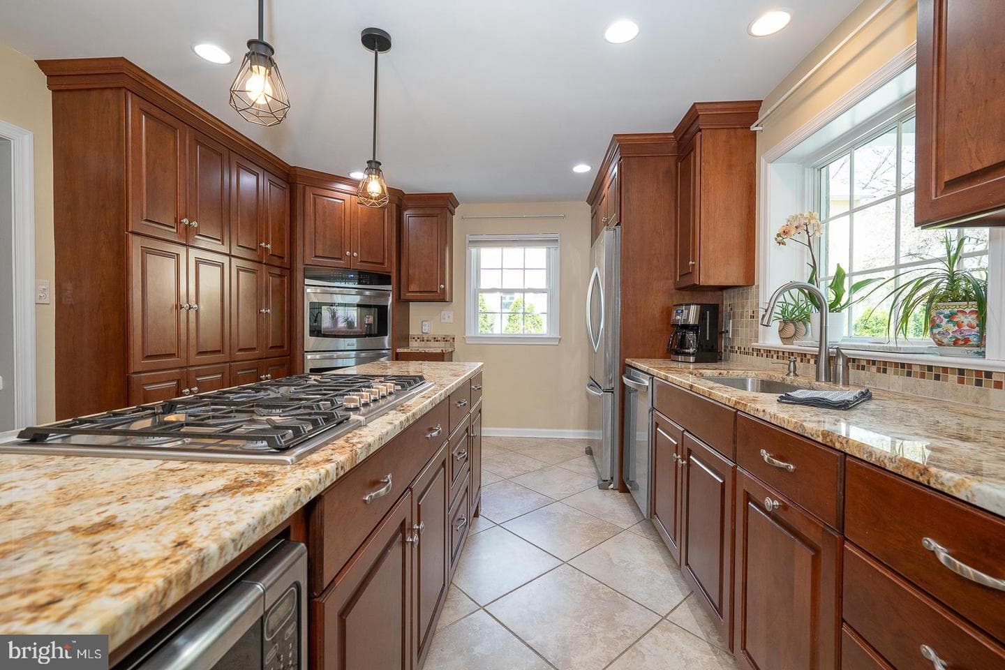 421 Wister Road photo 11