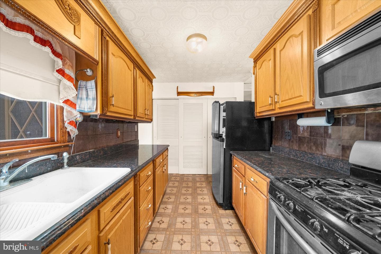 30 E Church Road photo 4