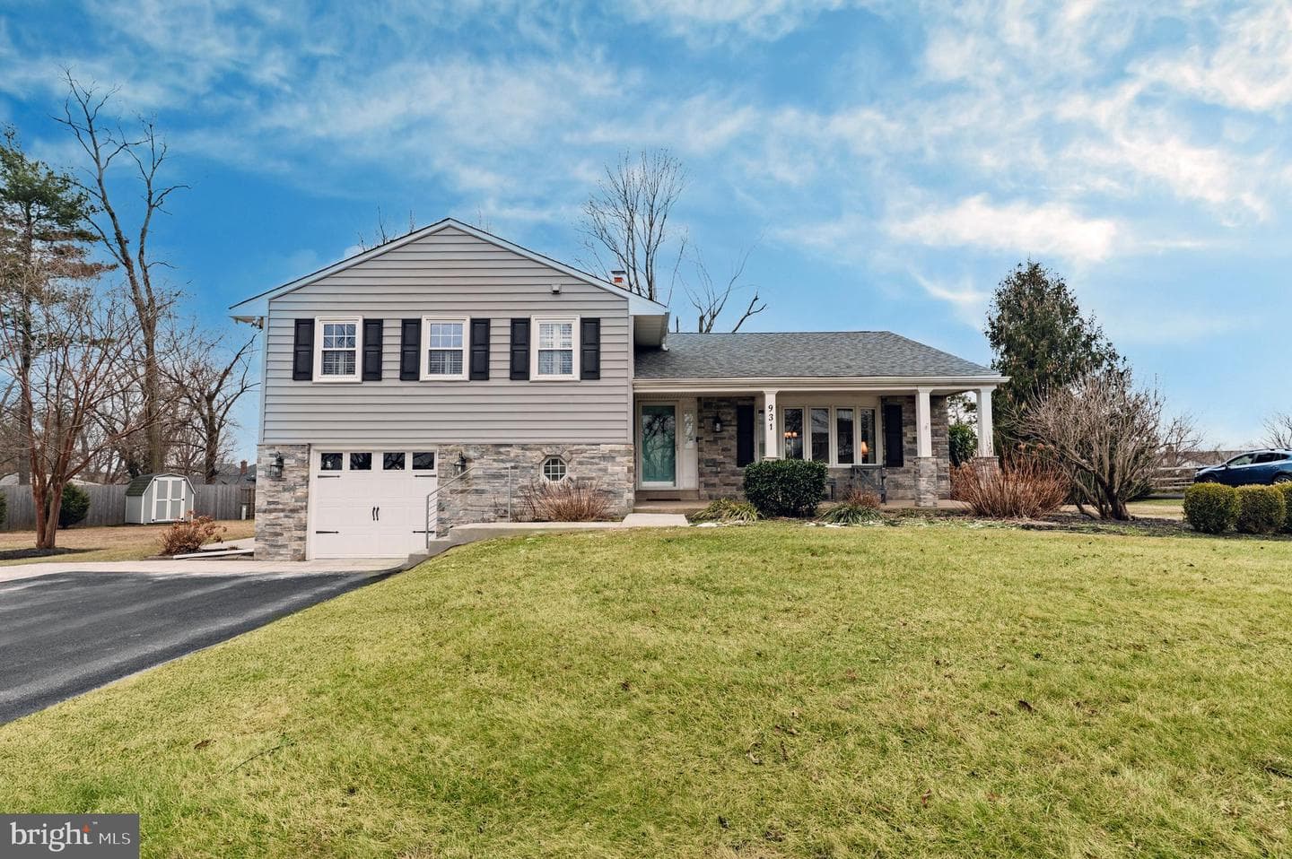 931 Denston Drive