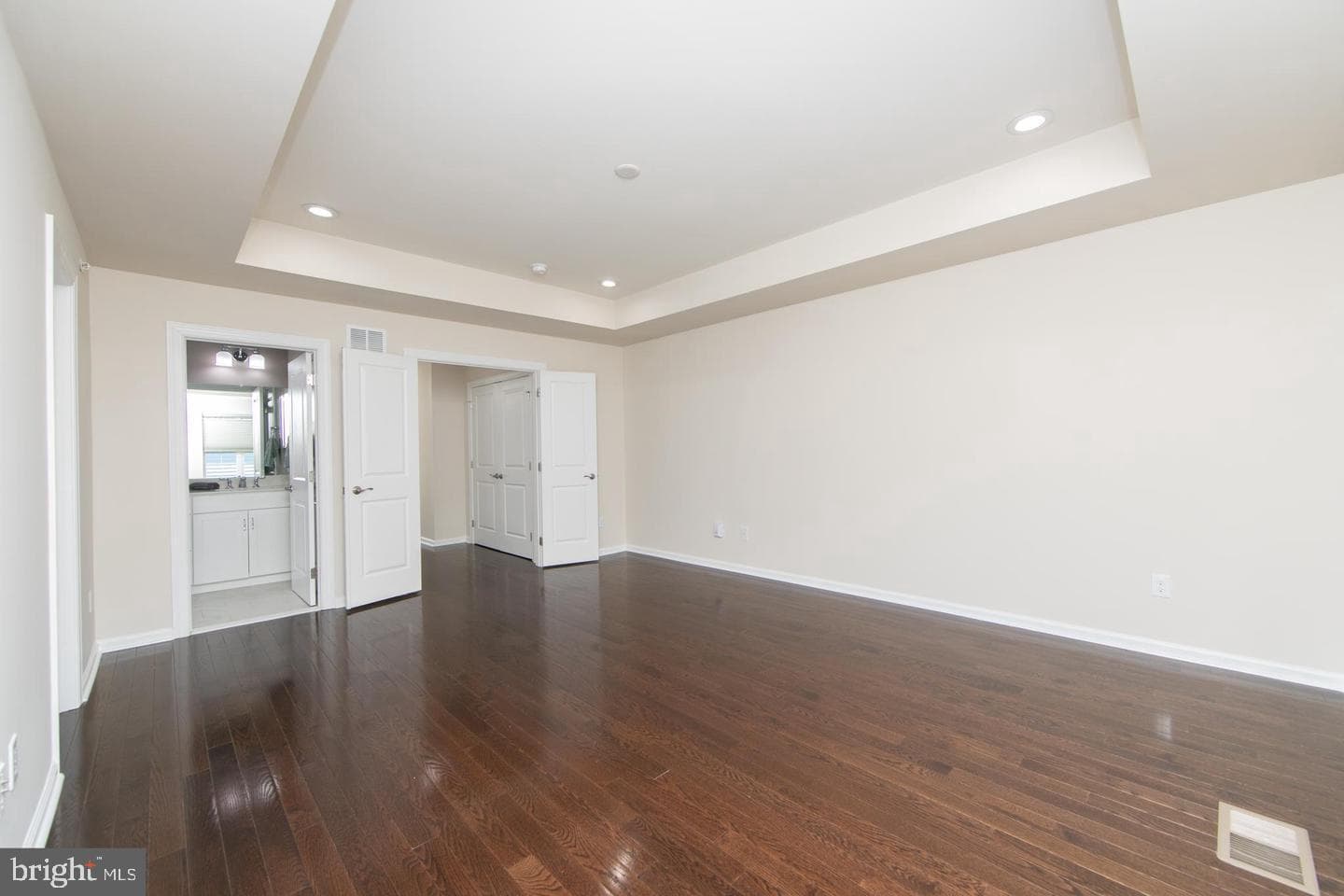 53 S Merion Avenue photo 11