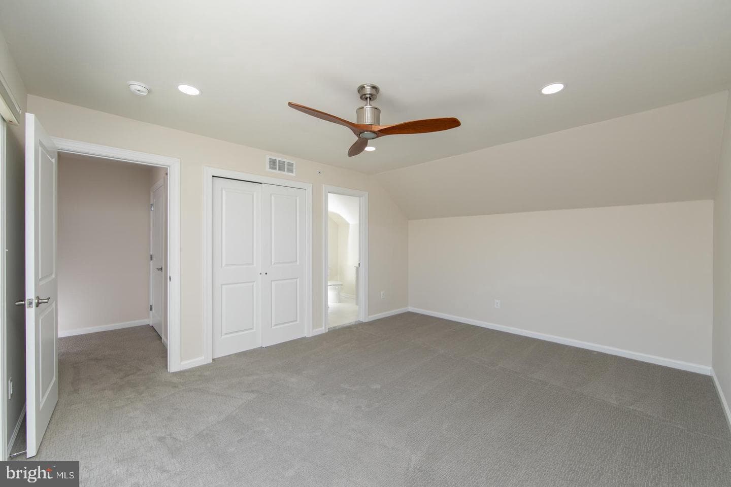 53 S Merion Avenue photo 20