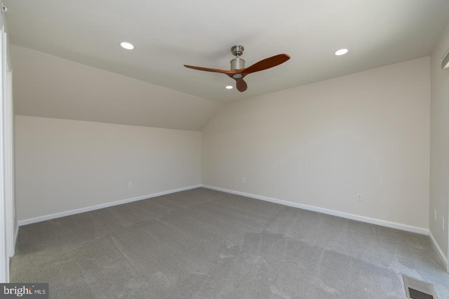 53 S Merion Avenue photo 21
