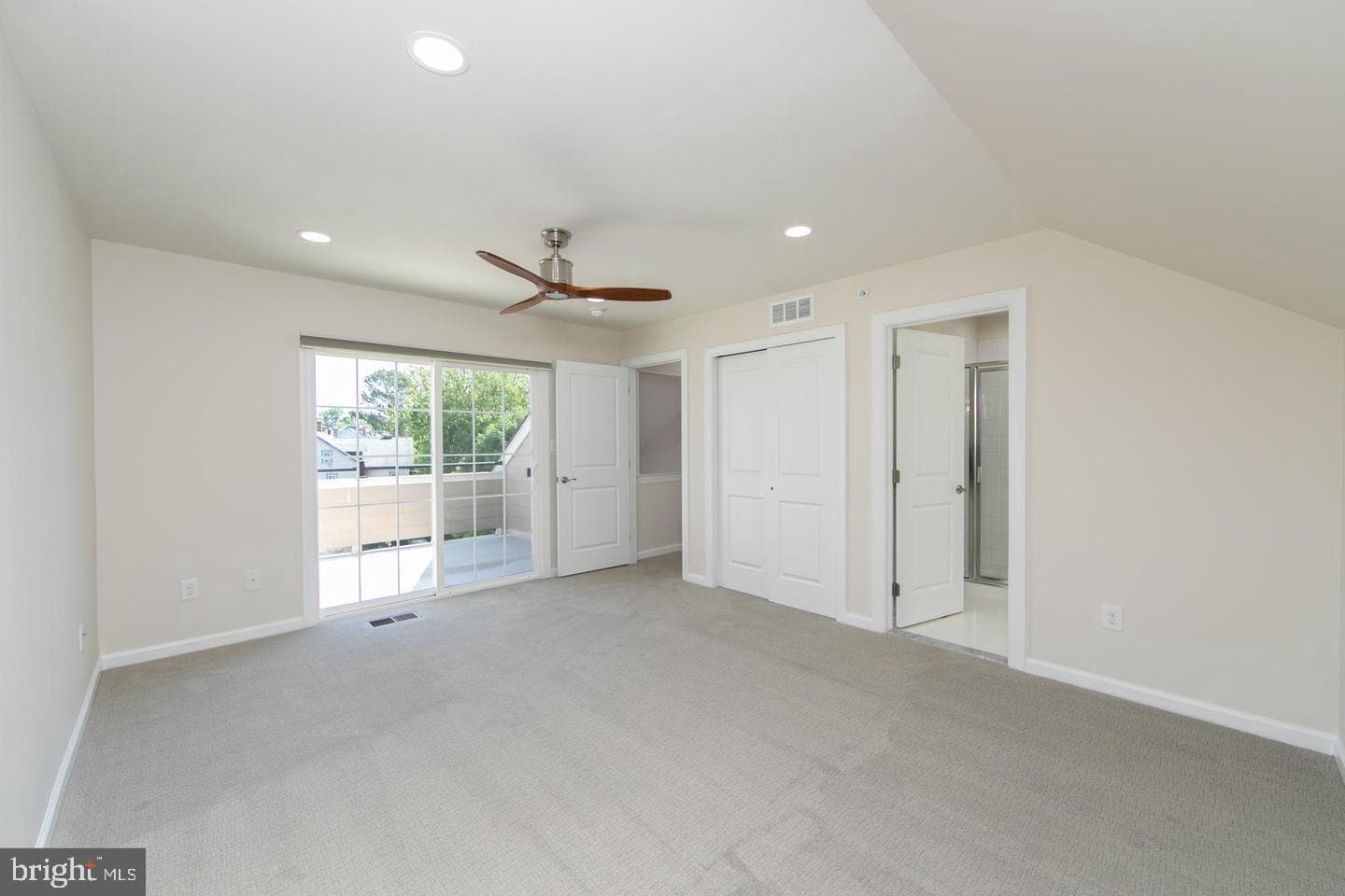 53 S Merion Avenue photo 22