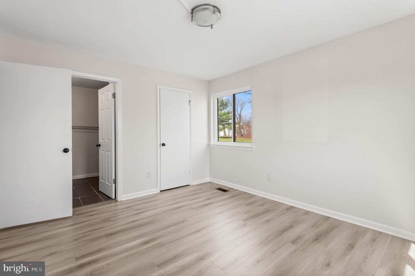1401 Morris Court photo 13