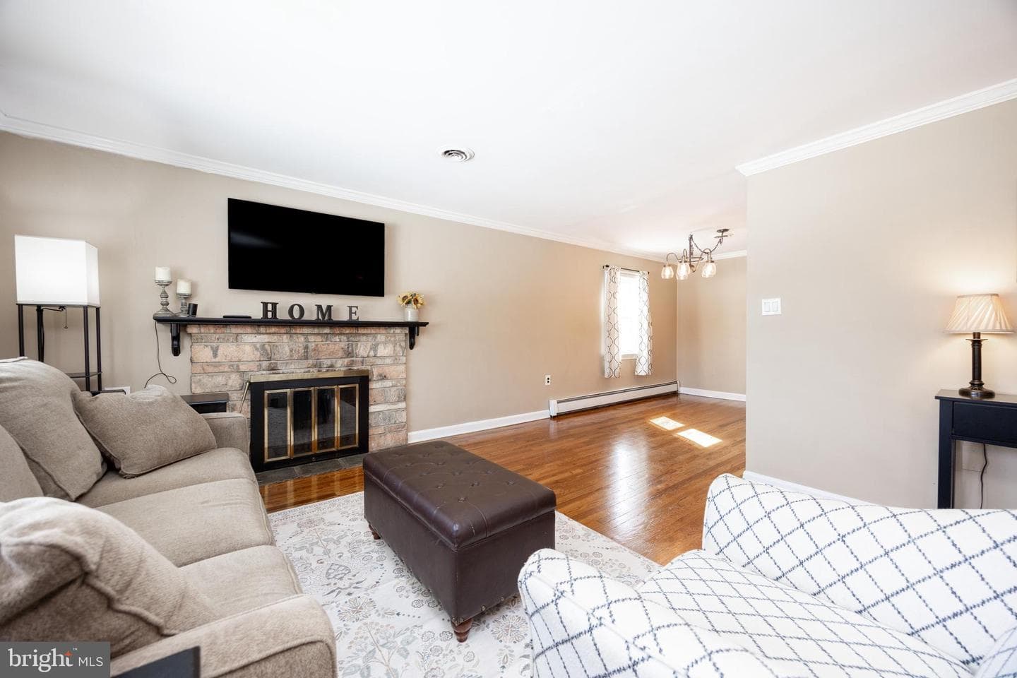 1820 W James Street photo 19