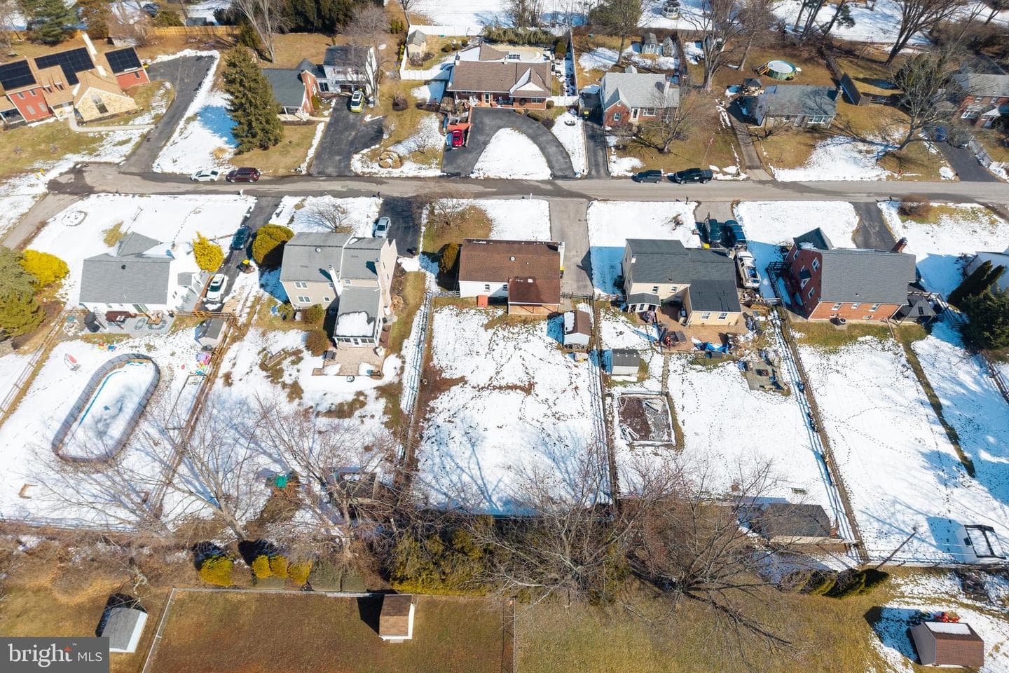 1820 W James Street photo 55